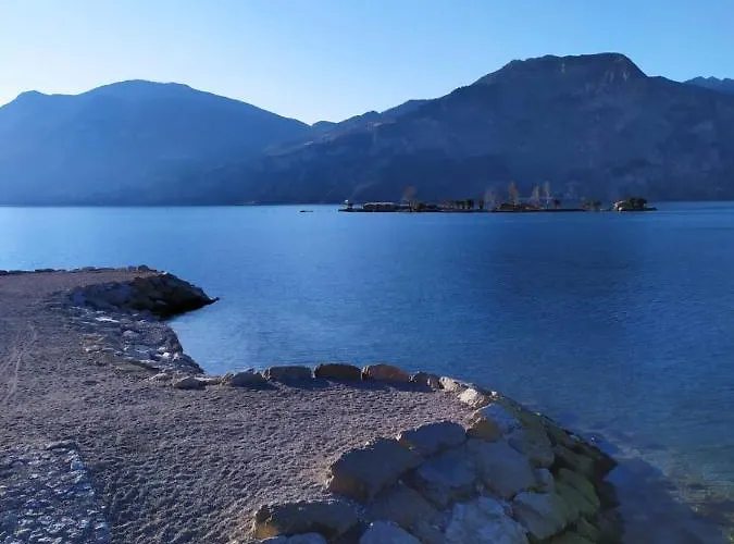 Elena Brenzone sul Garda