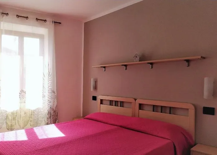 Elena Brenzone sul Garda